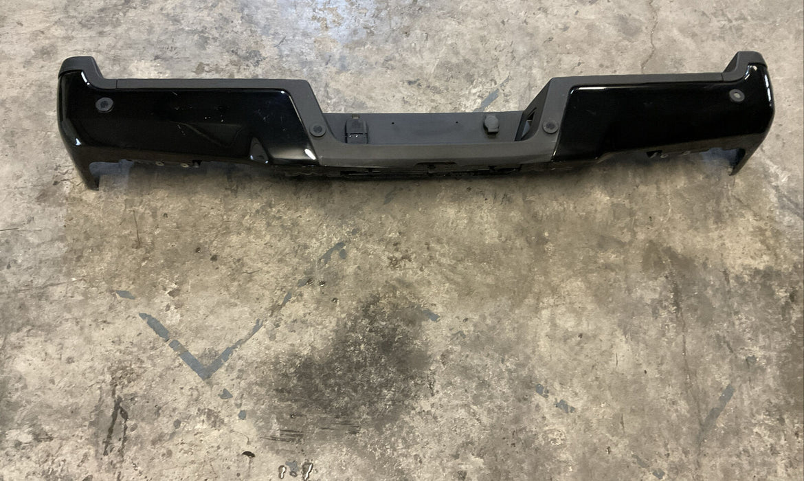 2017 2018 2019 FORD F250 F350 F450 BLACK REAR BUMPER W/SENSORS OEM~SCRATCHES~