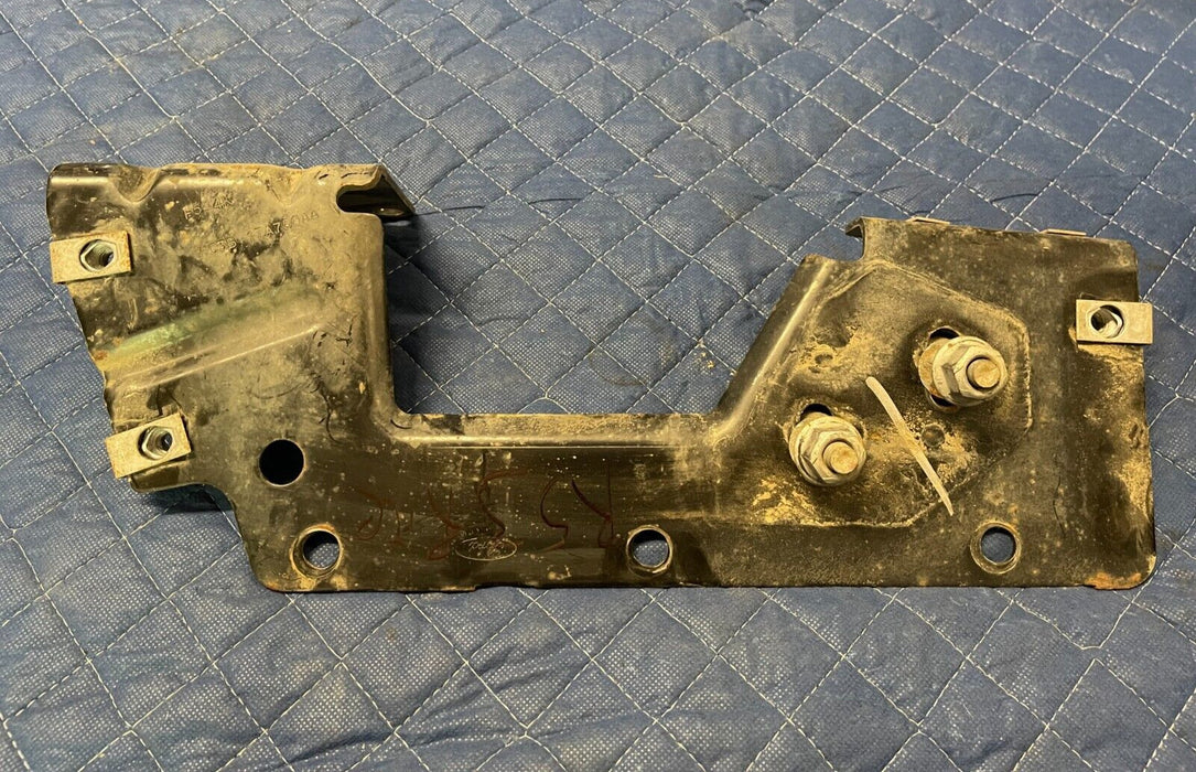 2020 FORD F250 F350 REAR PASSENGER RIGHT REAR BUMPER BRACKET W HARDWARE OEM