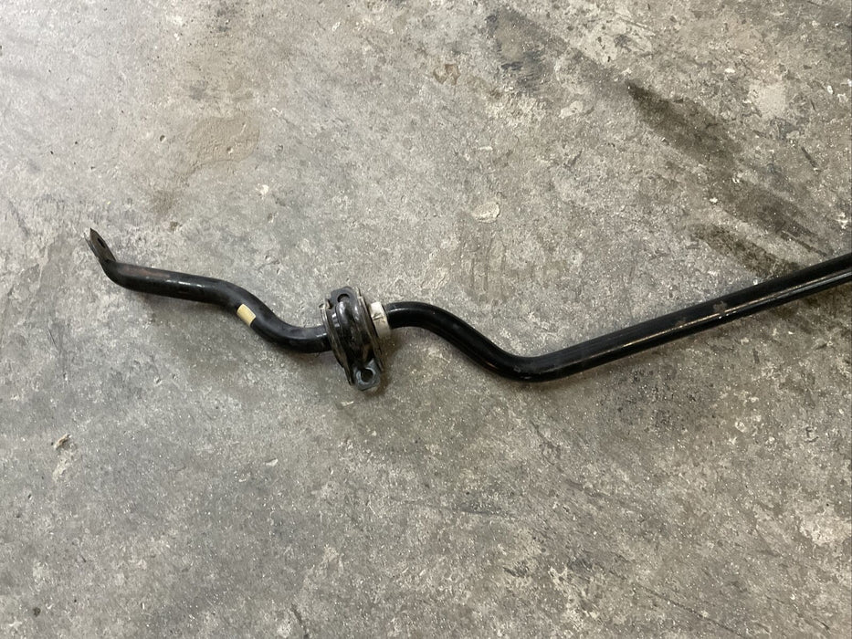 2013 INFINITI G37 FRONT SWAYBAR W/O END LINKS OEM