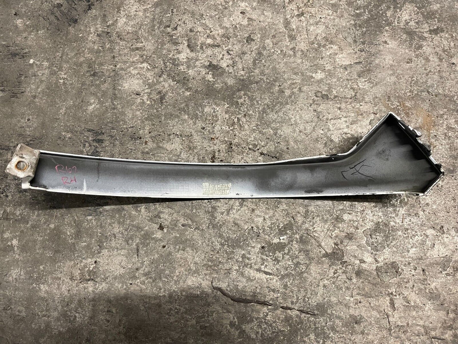 2012 DODGE RAM 3500 MEGA CAB FRONT PASSENGER RIGHT DOOR B PILLAR OEM *SCRATCHED*