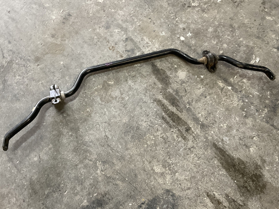 2013 INFINITI G37 FRONT SWAYBAR W/O END LINKS OEM