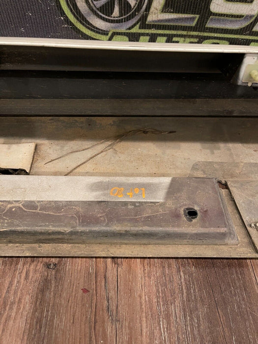 2018 NISSAN 370Z NISMO WHITE PASSENGER RIGHT SIDE SKIRT OEM *SCUFF/CRACKS*