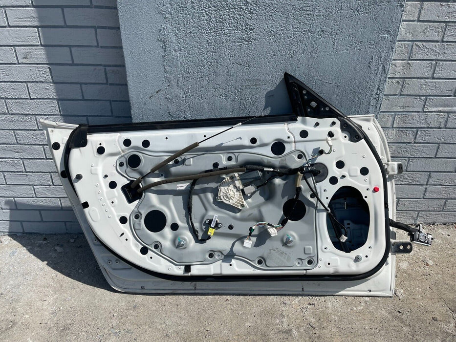 2017 NISSAN 370Z NISMO COUPE DRIVER LEFT DOOR PEARL WHITE *QAB* OEM 2009-2020