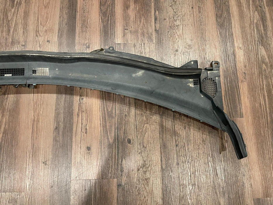 2017 INFINITI Q50 RED SPORT FRONT EXTERIOR WINDSHIELD COWL FULL ASSEMBLY OEM