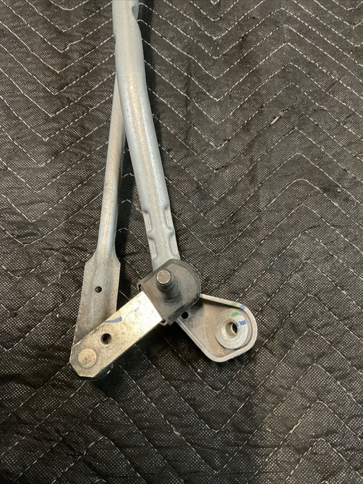 2017 MERCEDES C63S AMG C205 WINDSHIELD WIPER WASHER MOTOR OEM