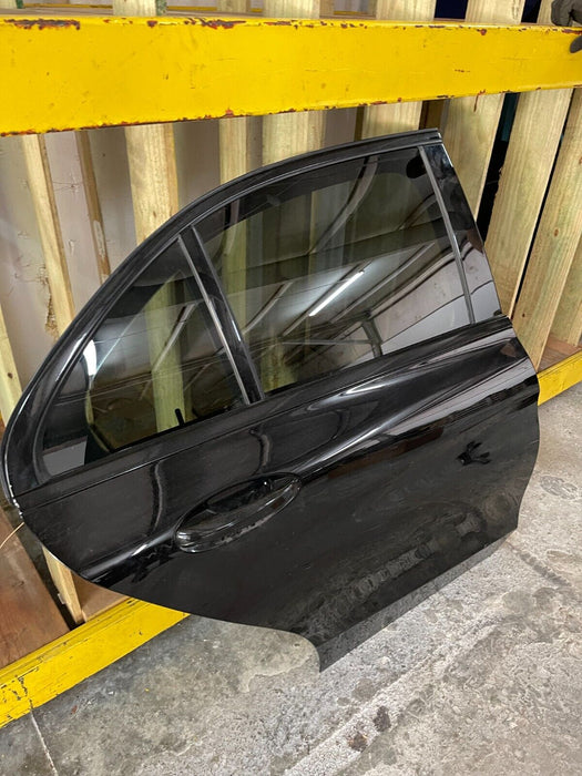 2015-2020 MERCEDES C63 C CLASS SEDAN RIGHT PASSENGER REAR SIDE DOOR OEM BLACK