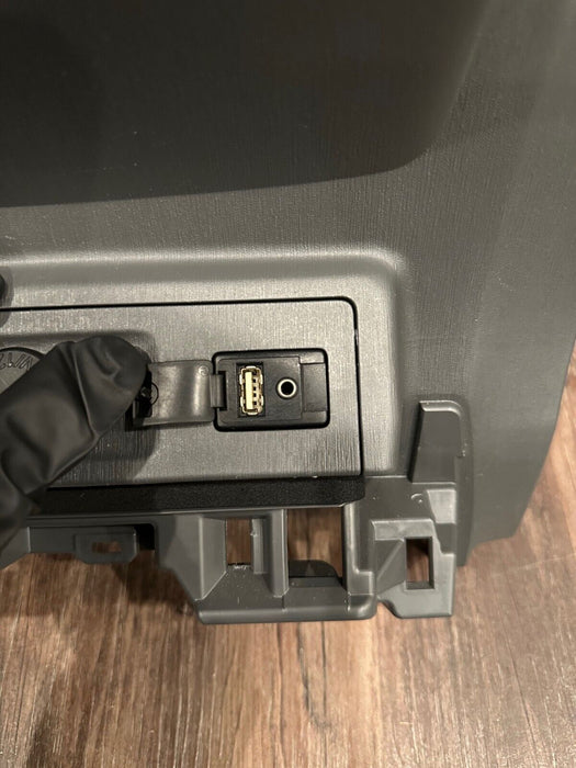 2014 TOYOTA PRUIS V CENTER DASH USB/12V OUTLET PANEL TRIM OEM 55434-47040