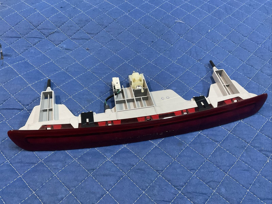 2018 NISSAN 370Z NISMO COUPE TRUNK THIRD BRAKE LIGHT ASSEMBLY OEM 2009-2020