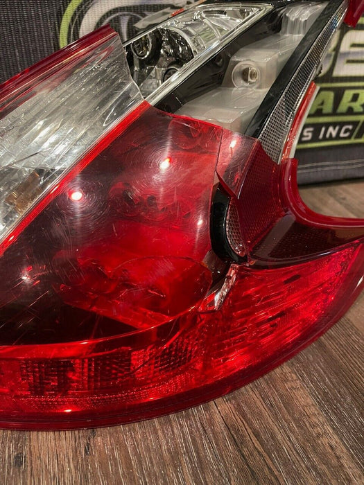 2018 NISSAN 370Z NISMO PASSENGER RIGHT LED TAILIGHT OEM *DAMAGED* READ DESC