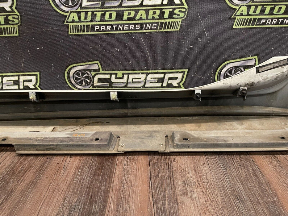 2018 NISSAN 370Z NISMO WHITE PASSENGER RIGHT SIDE SKIRT OEM *SCUFF/CRACKS*