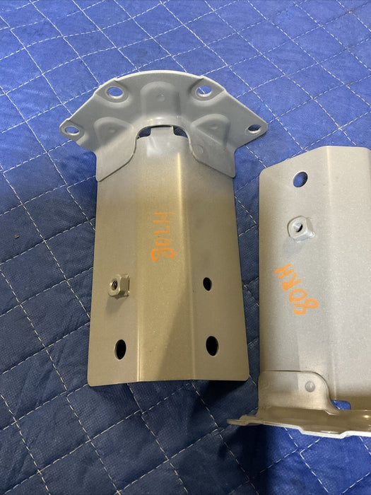 2018 NISSAN 370Z NISMO REAR LEFT & RIGHT PAIR SIDE STRUT BAR BRACKET