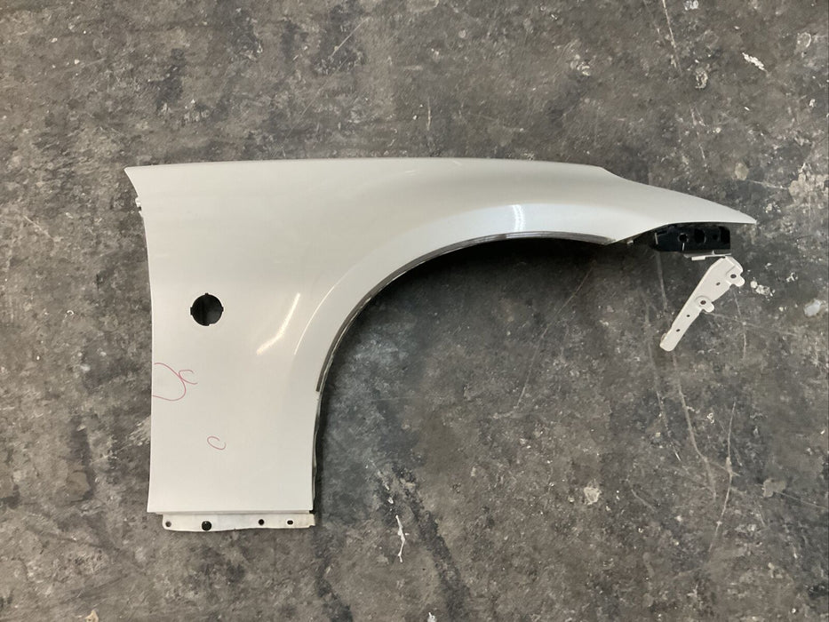 2018 NISSAN 370Z NISMO FRONT PASSENGER RIGHT FENDER PEARL WHITE OEM~DENTS~