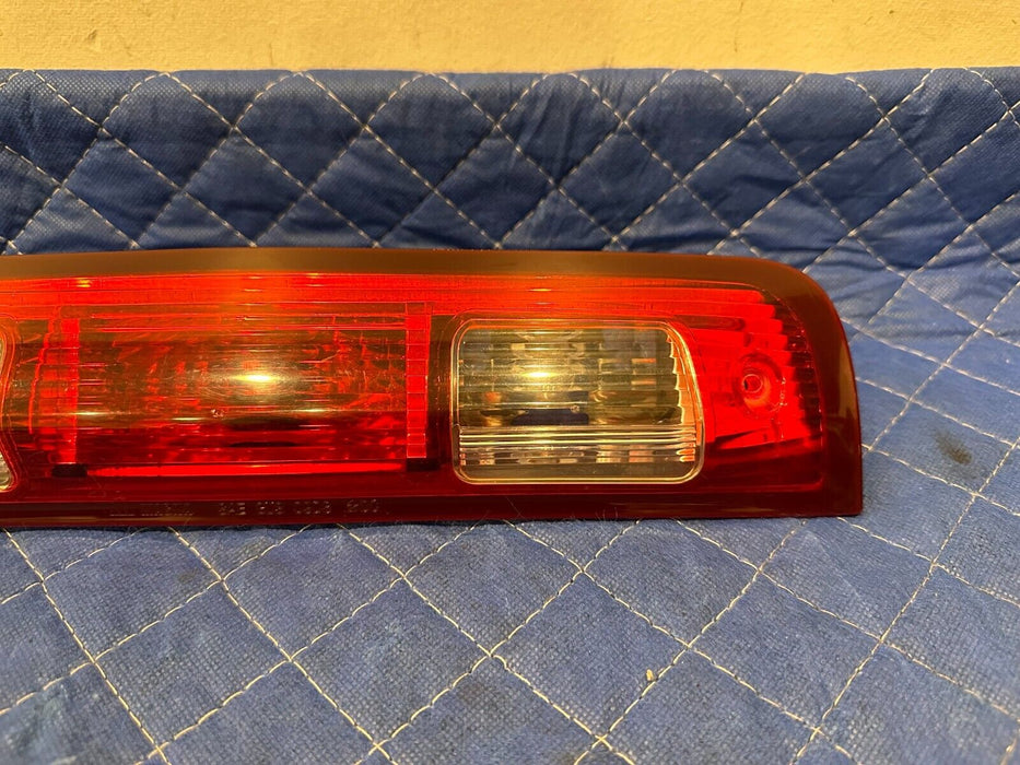 2012 DODGE RAM 3500 MEGA CAB REAR UPPER CAB THIRD BRAKE LIGHT LAMP ASSEMBLY OEM