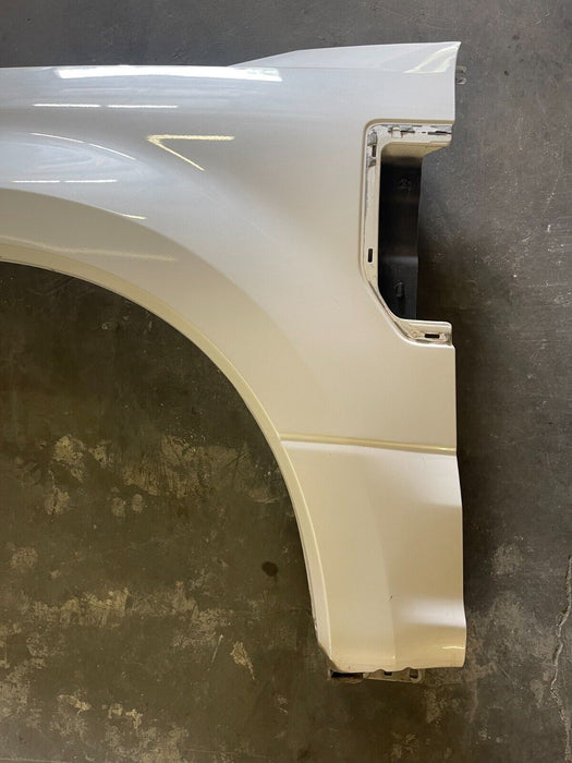 2017-2019 FORD F250 F350 DRIVER LEFT PEARL WHITE FENDER OEM *DAMAGE*