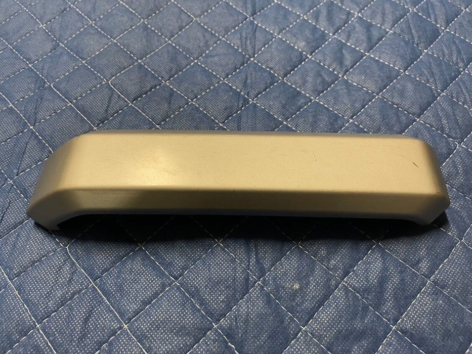 2017-2019 FORD F250 F350 F450 PASSENGER GRAY DOOR PANEL HANDLE COVER *SCRATCHES