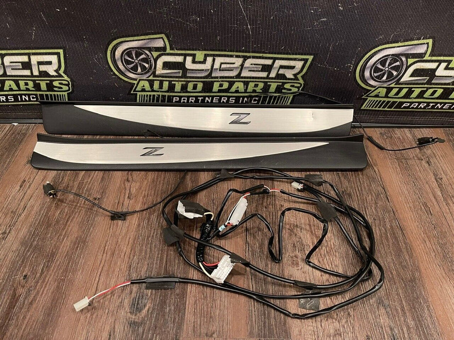 2018 NISSAN 370Z NISMO LEFT RIGHT ILLUMINATED KICK PLATES W/ HARNESS OEM (READ