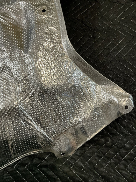 2017 MERCEDES C63 AMG OEM CENTER HEAT SHIELDING 205 682 33 71 A2056823371