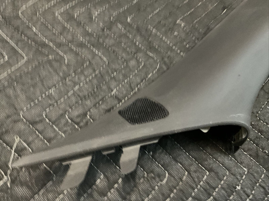 2017-2019 FORD F250 F350 F450 PLATINUM PASSENGER SIDE A-PILLAR~COSMETIC FLAW~