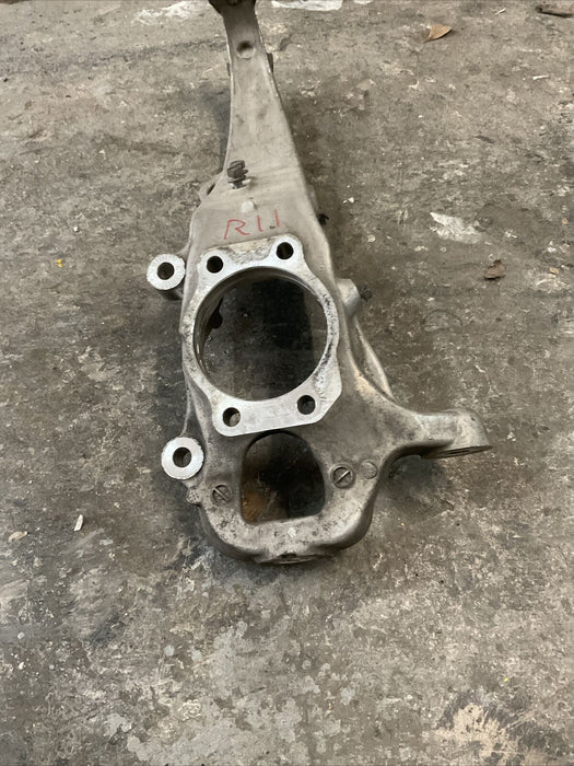 2015 NISSAN 370Z FRONT LEFT SPINDLE KNUCKLE OEM