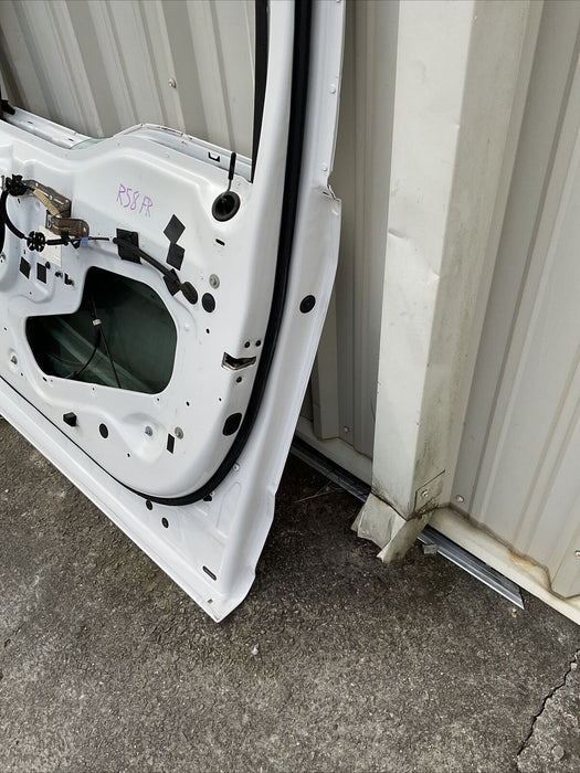 2017-2022 FORD F250 F350 F450 PLATINUM FRONT PASSENGER DOOR SHELL WHITE (UG) OEM
