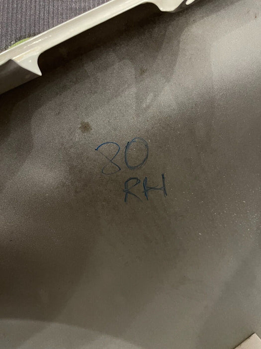 2018 NISSAN 370Z NISMO FRONT RIGHT FENDER OEM (PEARL WHITE) *MINOR SCUFFS*