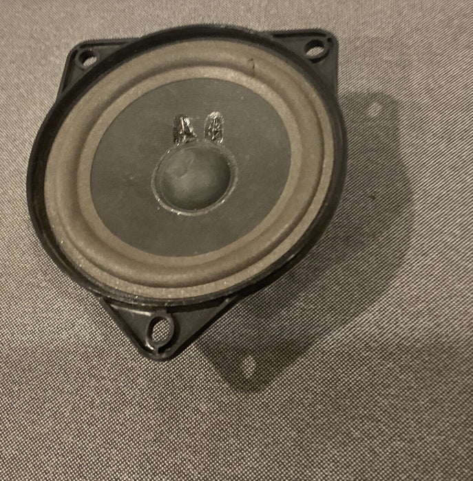 PORSCHE 718 982 STEREO RADIO SPEAKER 7PP.035.415.J