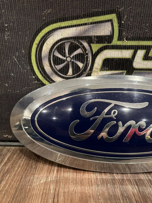 2017-2019 FORD F250 F350 FRONT BUMPER GRILLE EMBLEM OEM HC3B-8B262-AB