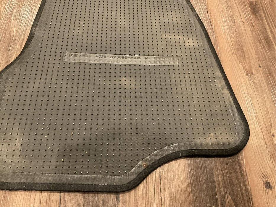 2017-2019 FORD F250 F350 F450 FRONT RIGHT PASSENGER FLOOR MAT OEM HC3B-2613086