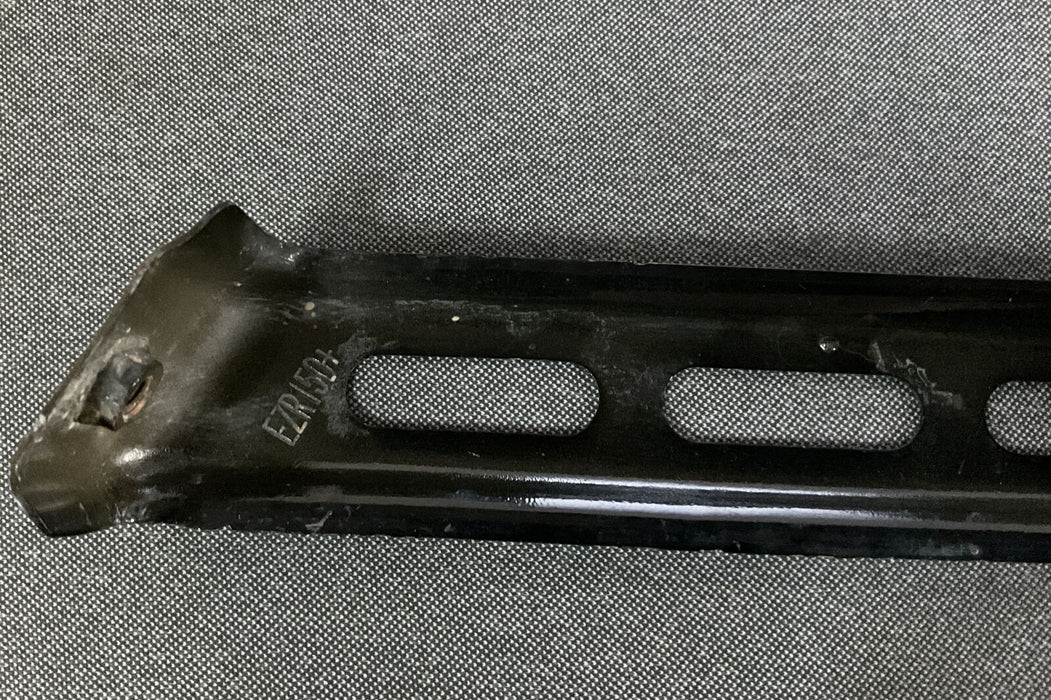 2016 NISSAN TITAN XD RIGHT PASSENGER SIDE FENDER BRACE BRACKET OEM