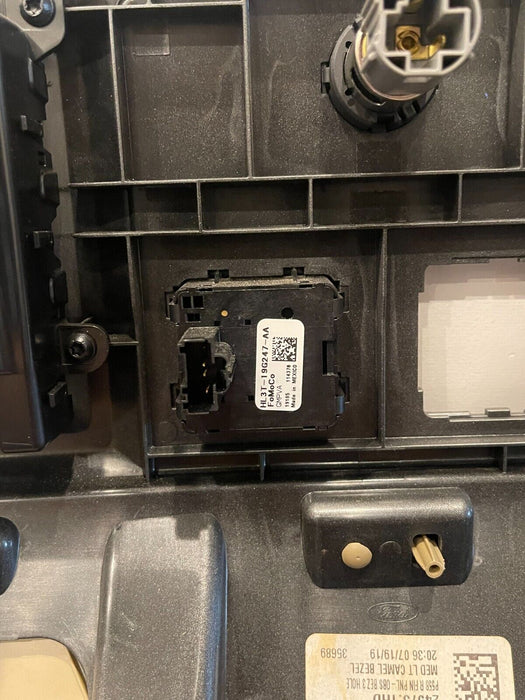 2017-2019 FORD F250 F350 F450 LARIAT TAN REAR CENTER CONSOLE END CAP PANEL OEM