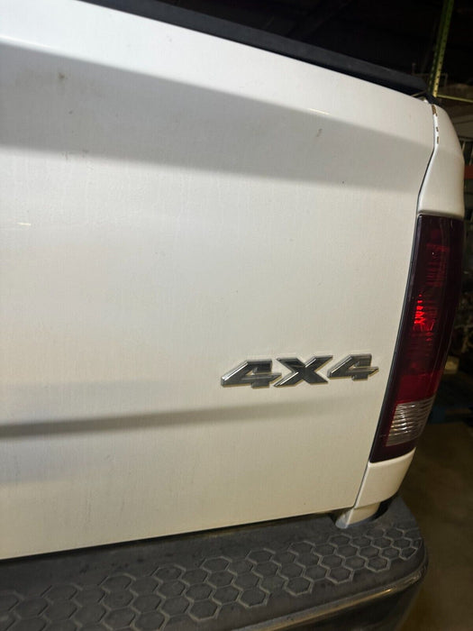 2017 RAM 2500 3500 SLT BIG HORN TAILGATE W/ CAMERA OEM BRIGHT WHITE (PW7)