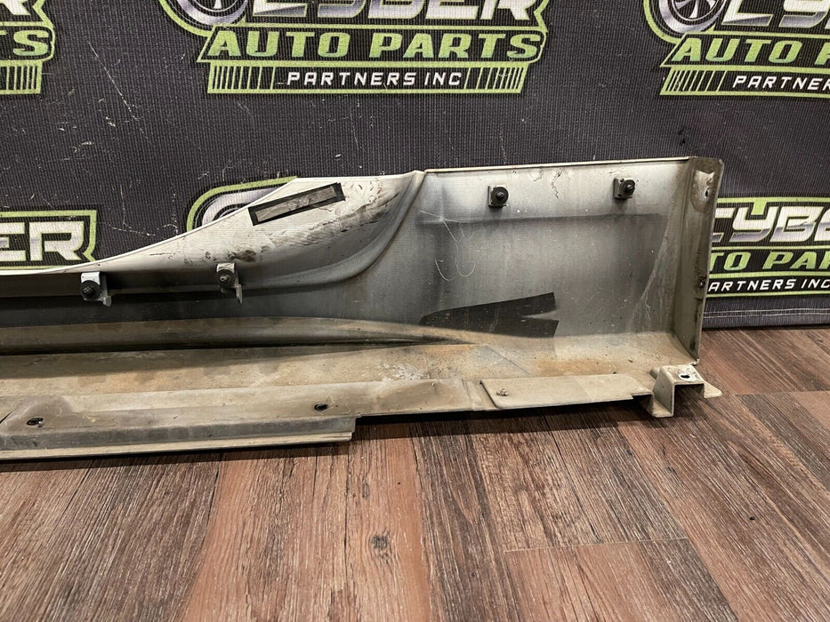 2018 NISSAN 370Z NISMO WHITE PASSENGER RIGHT SIDE SKIRT OEM *SCUFF/CRACKS*