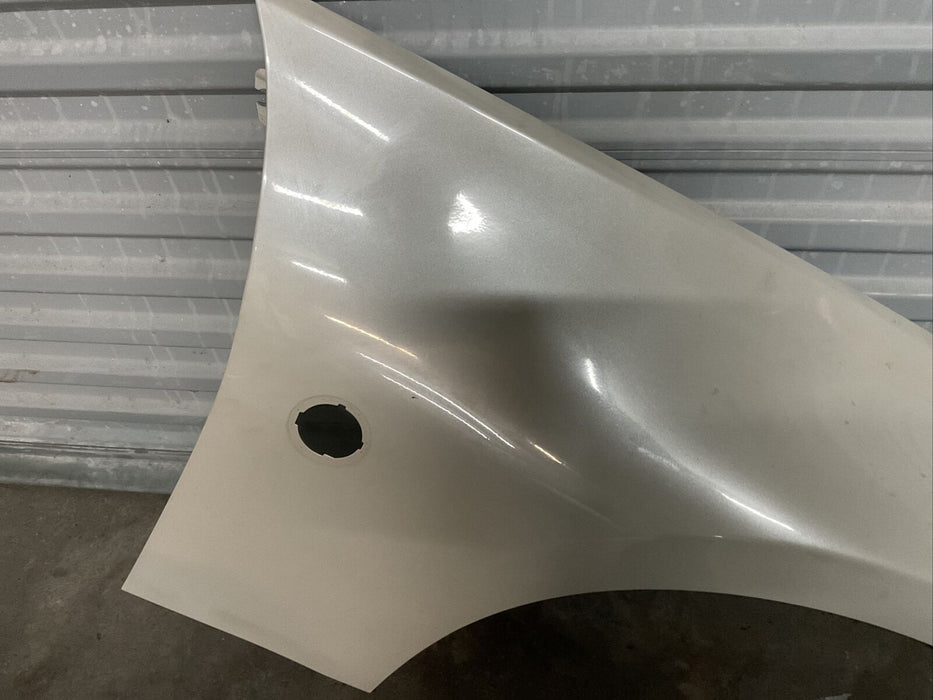 2014 NISSAN 370Z NISMO FRONT PASSENGER RIGHT FENDER PEARL WHITE OEM~DENT~