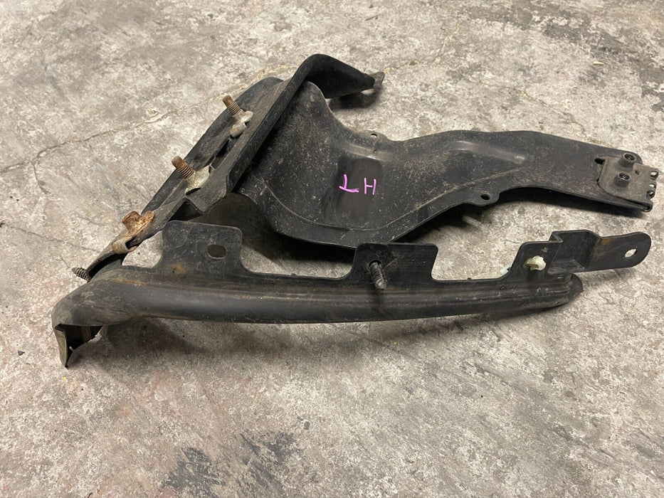 2017 2018 2019 FORD F250 F350 F450 FRONT BUMPER DRIVER INNER BRACKET OEM