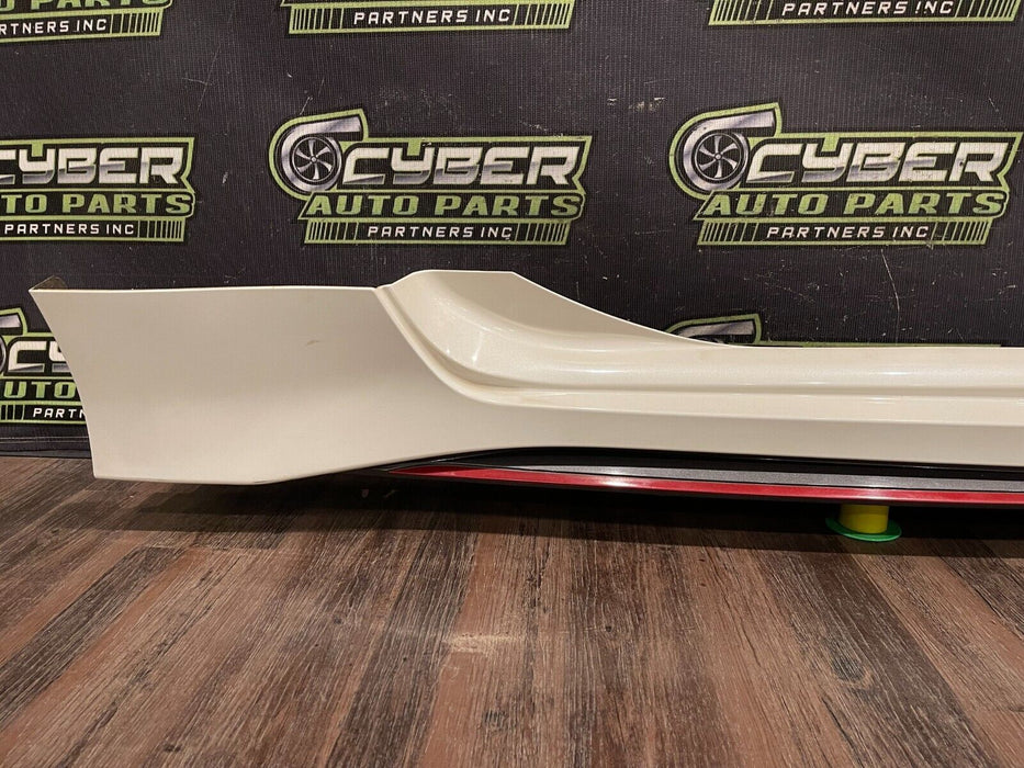 2018 NISSAN 370Z NISMO WHITE PASSENGER RIGHT SIDE SKIRT OEM *SCUFF/CRACKS*