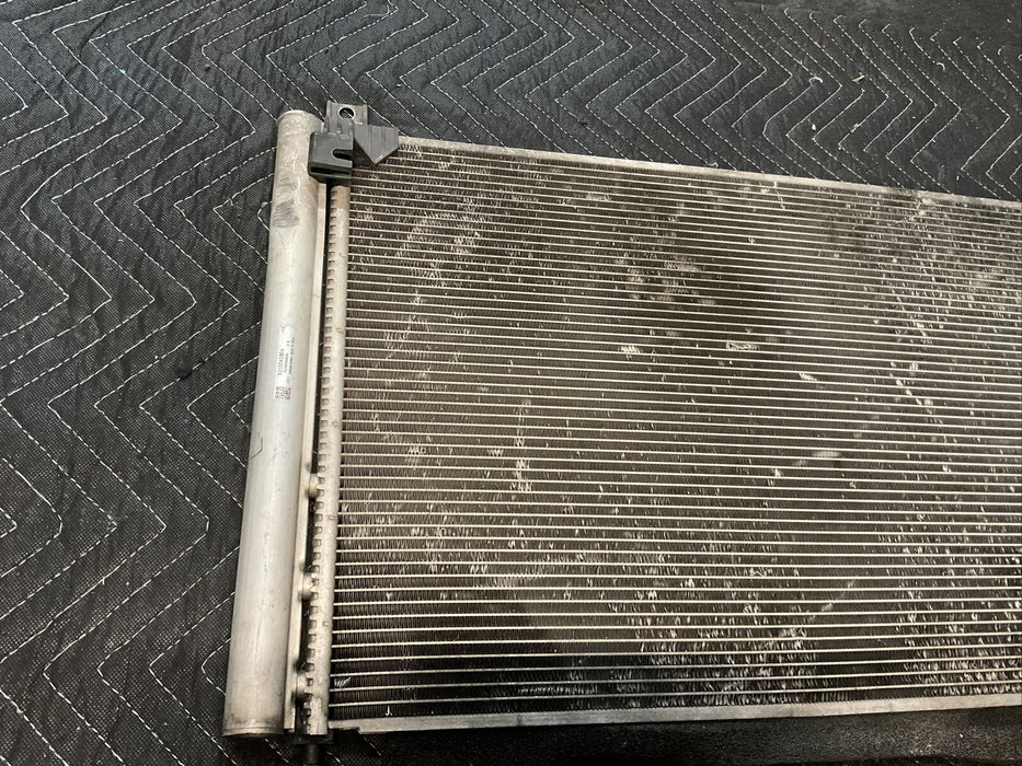 2014 2015 INFINITI Q50 3.7L V6 VQ37VHR A/C CONDENSER OEM *DAMAGE*