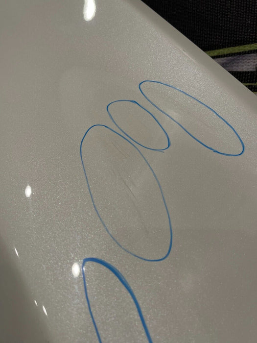 2018 NISSAN 370Z NISMO FRONT RIGHT FENDER OEM (PEARL WHITE) *MINOR SCUFFS*