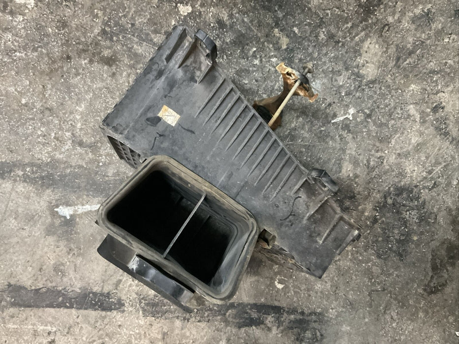 2017 2018 2019 FORD F250 F350 F450 BATTERY TRAY HOLDER OEM