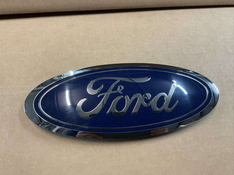 2017-2019 FORD F250 F350 F450 PLATINUM REAR TAILGATE EMBLEM OEM