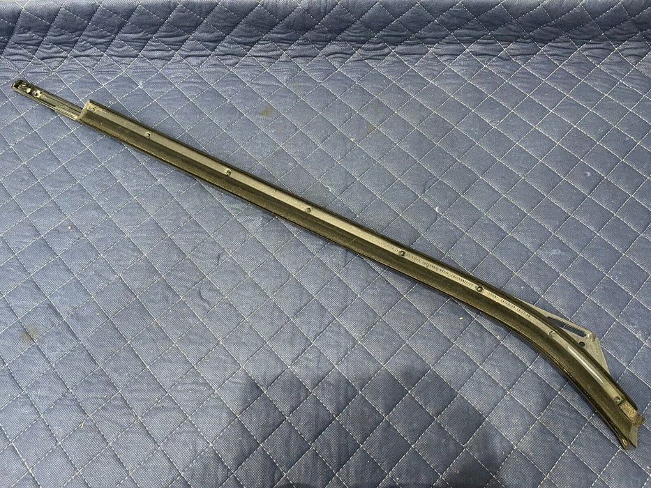 2017-2019 FORD F250 F350 REAR DRIVER LEFT WEATHER DOOR STRIP W/ CHROME OEM