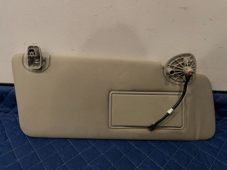 2017 DODGE RAM 2500 GRAY FRONT PASSENGER RIGHT SUN VISOR OEM *CHECK PIC #4 & #5*