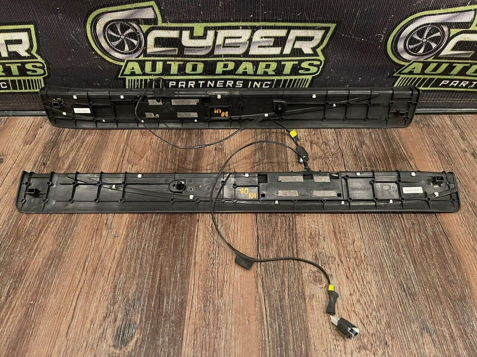 2018 NISSAN 370Z NISMO LEFT RIGHT ILLUMINATED KICK PLATES W/ HARNESS OEM (READ