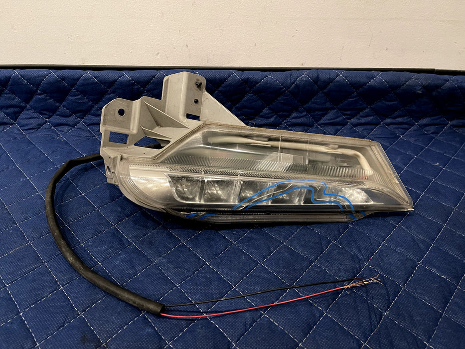 2017 NISSAN 370 NISMO FRONT BUMPER LEFT LH DRL FOG LIGHT W/ WIRING OEM *CRACKED*