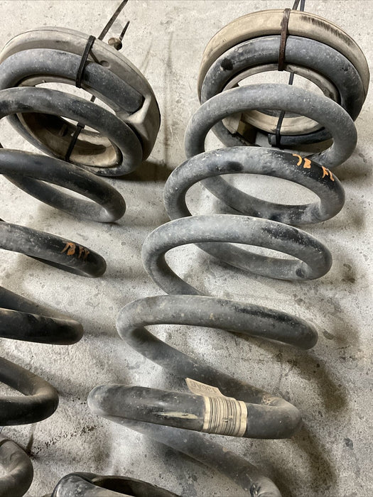 2018 DODGE RAM 2500 FRONT COIL SPRINGS LEFT & RIGHT PAIR 68172136AB