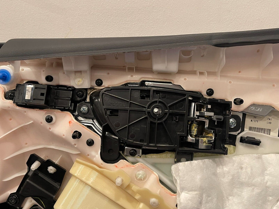 2017 INFINITI Q50 RED SPORT FRONT DRIVER LEFT DOOR PANEL ASSEMBLY OEM *SCUFFS